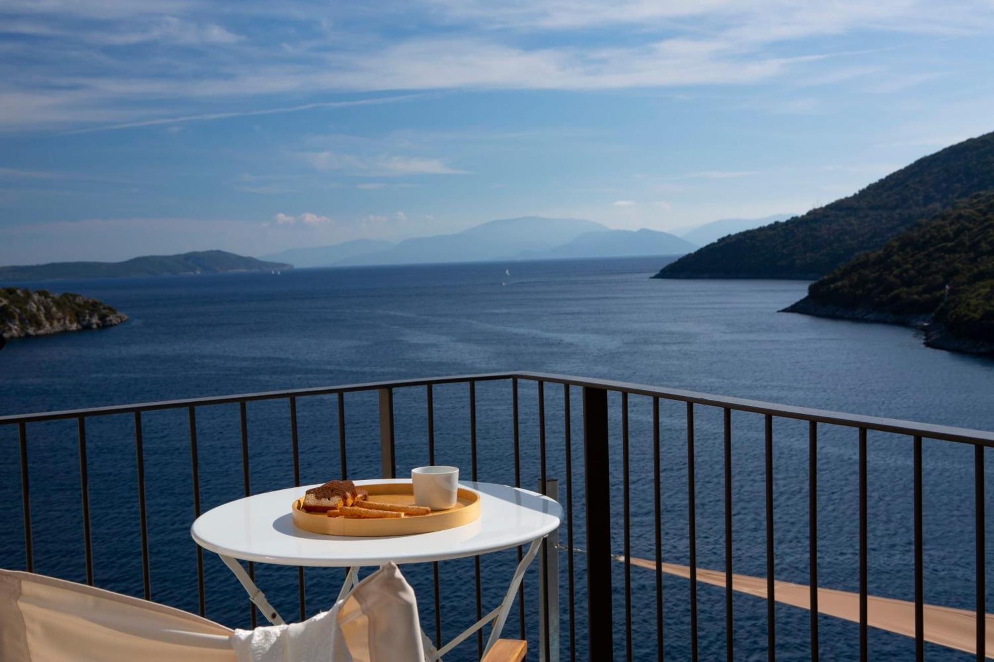 Villa Kalamos - Modern Villa In Sivota Bay With Direct Access To Sea Bagian luar foto